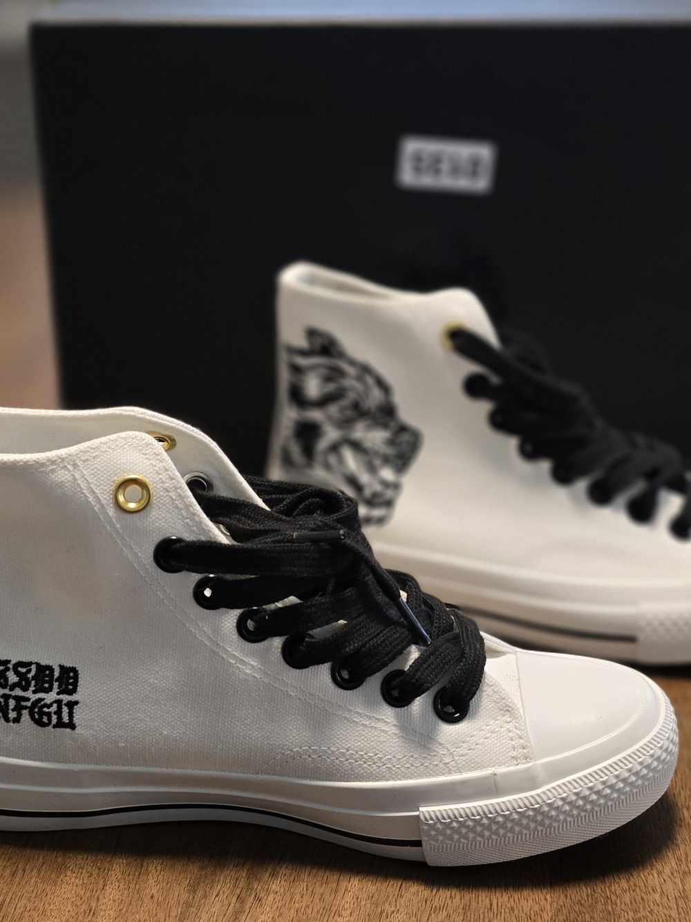 Darc Sport White High-Top Athletic Sneakers with Black Laces